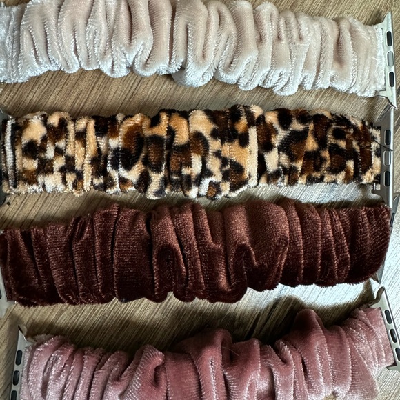 Apple Watch band scrunchies - Picture 5 of 5